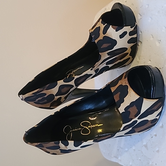 Jessica Simpson Shoes - Jessica Simpson, Size 6 Leopard Heels